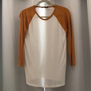 FOREVER 21 white and orange long sleeve